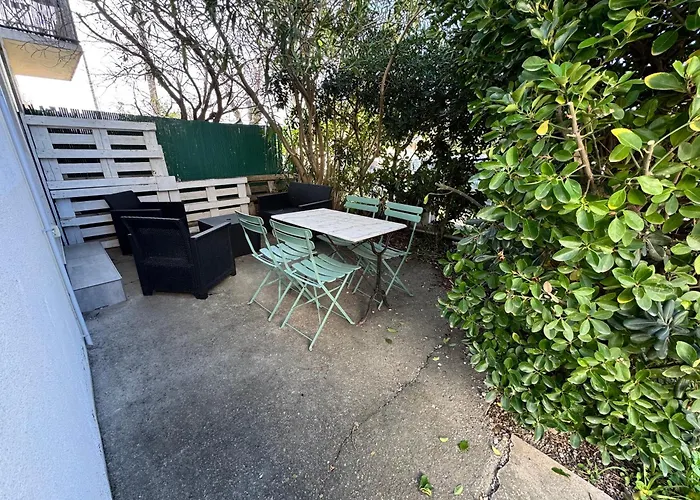 Appartement Situe A 200M De La Mer
