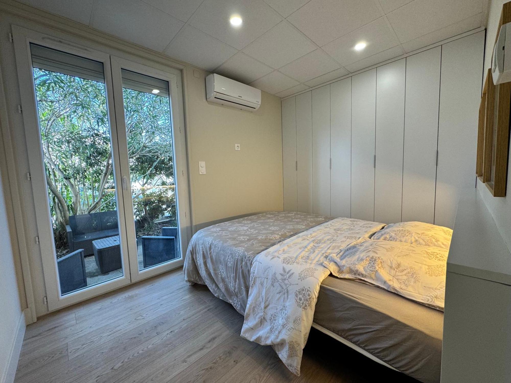 Apartment Situe A 200m De La
